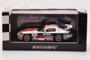 Dodge Viper GTS-R #50 C. Bouchut / Goueslard / Vosse 24 Hours of Le Mans 2002 Minichamps 1:43 400021450 Metal - imagem 4 de 4
