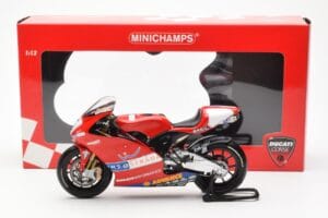 Ducati Desmosedici MotoGP Prova 2002 Minichamps 1:12 122020099 Metal - imagem 4 de 4