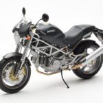Ducati Monster M900 Preto Minichamps 1:12 - image 2 of 4