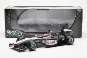 McLaren MP4/17D #6 K. Raikkonen F1 2003 Hot Wheels 1:18 B1650 Metal - imagem 2 de 6