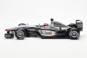 McLaren MP4/17D #6 K. Raikkonen F1 2003 Hot Wheels 1:18 B1650 Metal - imagem 3 de 6