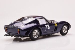 Ferrari 250 GTO Monterey Historic Races Laguna Seca 2004 CMC 1:18 M-255 Metal - imagem 2 de 7
