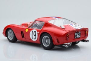 Ferrari 250 GTO #19 24 Hours of Le Mans 1962 Kyosho 1:18 08438A Metal - imagem 7 de 10