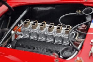 Ferrari 250 GTO #19 24 Hours of Le Mans 1962 Kyosho 1:18 08438A Metal - imagem 9 de 10
