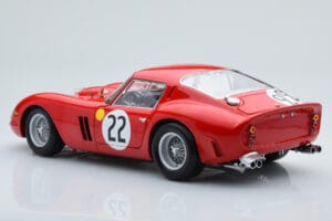 Ferrari 250 GTO #22 24 Hours of Le Mans 1962 Kyosho 1:18 08438B Metal - imagem 7 de 10