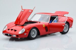 Ferrari 250 GTO Vermelho Kyosho 1:18 08438R Metal - imagem 2 de 10