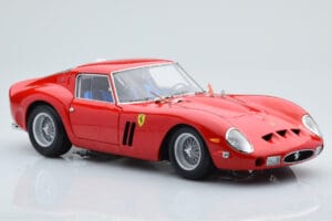 Ferrari 250 GTO Vermelho Kyosho 1:18 08438R Metal - imagem 6 de 10