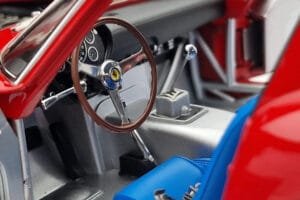 Ferrari 250 GTO Vermelho Kyosho 1:18 08438R Metal - imagem 8 de 10