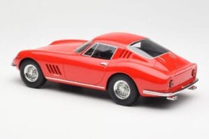 Ferrari 275 GTB Vermelho CMR 1:18 CMR033 Metal - imagem 5 de 6