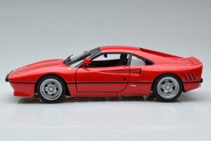 Ferrari 288 GTO Vermelho Hot Wheels 1:18 J8248-0510 Metal - imagem 4 de 10
