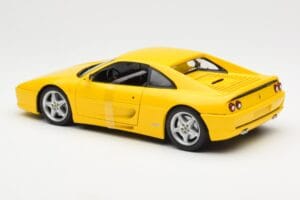 Ferrari F355 Berlinetta Amarelo UT Models 1:18 180074021 Metal - imagem 5 de 6
