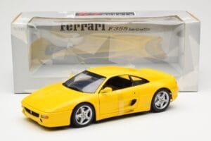 Ferrari F355 Berlinetta Amarelo UT Models 1:18 180074021 Metal - imagem 6 de 6