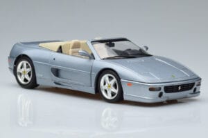 Ferrari F355 Spider Hot Wheels 1:18 23907 Metal - imagem 5 de 7