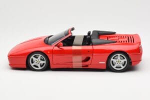 Ferrari F355 Spider Vermelho UT Models 1:18 180074030 Metal - imagem 3 de 6