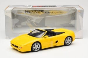 Ferrari F355 Spider Amarelo UT Models 1:18 180074031 Metal - imagem 6 de 6