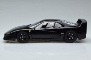 Ferrari F40 Lightweight Preto Kyosho 1:18 08412BK Metal - imagem 5 de 12