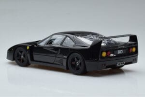 Ferrari F40 Lightweight Preto Kyosho 1:18 08412BK Metal - imagem 7 de 12