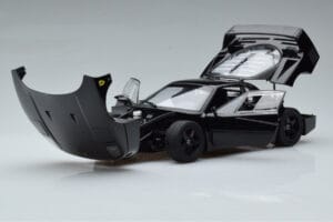 Ferrari F40 Lightweight Preto Kyosho 1:18 08412BK Metal - imagem 9 de 12