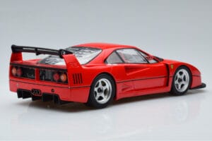 Ferrari F40 LM Vermelho GT Spirit 1:18 GT388 Resina - imagem 2 de 6