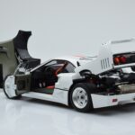 Ferrari F40 Branco Pérola Italy Kyosho 1:18 - image 5 of 8