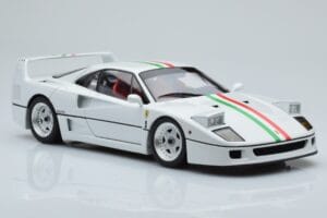 Ferrari F40 Branco Pérola Italy Kyosho 1:18 08416PWT-G Metal - imagem 6 de 8