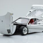Ferrari F40 Branco Pérola Kyosho 1:18 - image 2 of 8