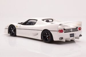 Ferrari F50 LBWK Liberty Walk Branco GT Spirit 1:18 GT437 Resina - imagem 5 de 6