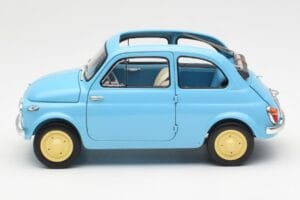 Fiat Nuova 500 Celeste Azul Kyosho 1:18 08966LB Metal - imagem 4 de 8