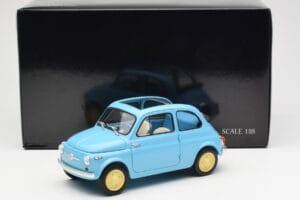 Fiat Nuova 500 Celeste Azul Kyosho 1:18 08966LB Metal - imagem 8 de 8