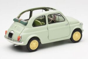 Fiat Nuova 500 Clear Verde Kyosho 1:18 08966LG Metal - imagem 3 de 8