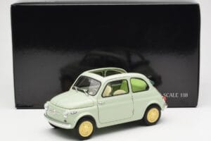 Fiat Nuova 500 Clear Verde Kyosho 1:18 08966LG Metal - imagem 8 de 8