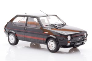Fiat Ritmo TC 125 Abarth Preto MCG 1:18 MCG18418 Metal - imagem 4 de 6