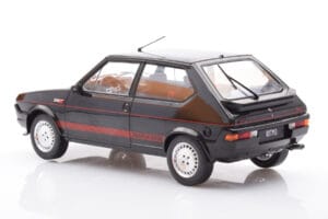 Fiat Ritmo TC 125 Abarth Preto MCG 1:18 MCG18418 Metal - imagem 5 de 6