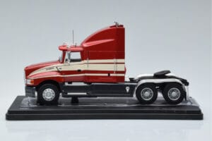 Ford Aeromax Vermelho IXO 1:43 TR108 Metal - imagem 3 de 6