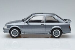 Ford Escort Mk4 RS Turbo S Cinzento MCG 1:18 MCG18272 Metal - imagem 3 de 6