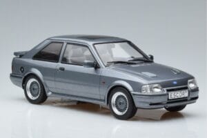 Ford Escort Mk4 RS Turbo S Cinzento MCG 1:18 MCG18272 Metal - imagem 4 de 6