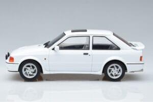 Ford Escort Mk4 RS Turbo S Branco MCG 1:18 MCG18271 Metal - imagem 3 de 6