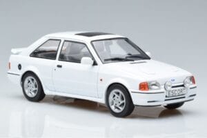 Ford Escort Mk4 RS Turbo S Branco MCG 1:18 MCG18271 Metal - imagem 4 de 6