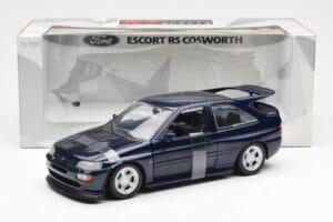 Ford Escort RS Cosworth Azul Metallic UT Models 1:18 180082101-R1 Metal - imagem 2 de 6