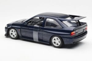 Ford Escort RS Cosworth Azul Metallic UT Models 1:18 180082101-R1 Metal - imagem 4 de 6