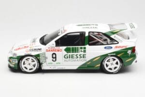 Ford Escort RS Cosworth B. Thiry / S. Prevot Rally San Remo 1994 Otto 1:18 OT1038 Resina - imagem 3 de 6