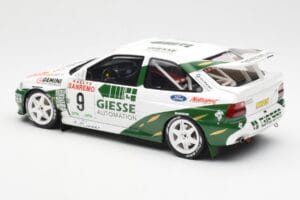 Ford Escort RS Cosworth B. Thiry / S. Prevot Rally San Remo 1994 Otto 1:18 OT1038 Resina - imagem 5 de 6