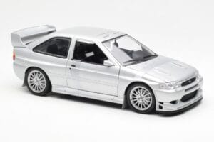 Ford Escort RS Cosworth Versão de Rua Prateado UT Models 1:18 22706 Metal - imagem 6 de 6