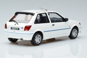 Ford Fiesta Mk3 XR2i Otto 1:18 OT967 Resina - imagem 2 de 6
