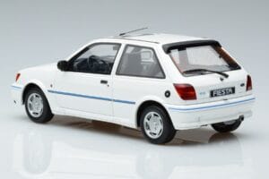 Ford Fiesta Mk3 XR2i Otto 1:18 OT967 Resina - imagem 5 de 6