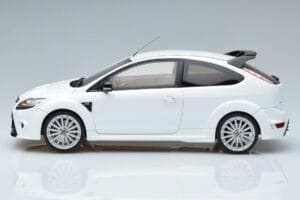 Ford Focus RS Mk2 Branco Otto 1:18 OT977 Resina - imagem 3 de 6