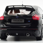 Ford Focus RS Mk3 Preto Otto 1:18 - image 7 of 8