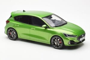 Ford Focus Mk5 ST Phase 2 Mean Verde Otto 1:18 OT450 Resina - imagem 4 de 6