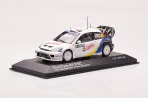 Ford Focus RS WRC #4 M. Martin / M. Park Neste Rally Finland Winners 2003 Minichamps 1:43 400038304 Metal - imagem 2 de 4