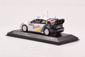Ford Focus RS WRC #4 M. Martin / M. Park Neste Rally Finland Winners 2003 Minichamps 1:43 400038304 Metal - imagem 3 de 4